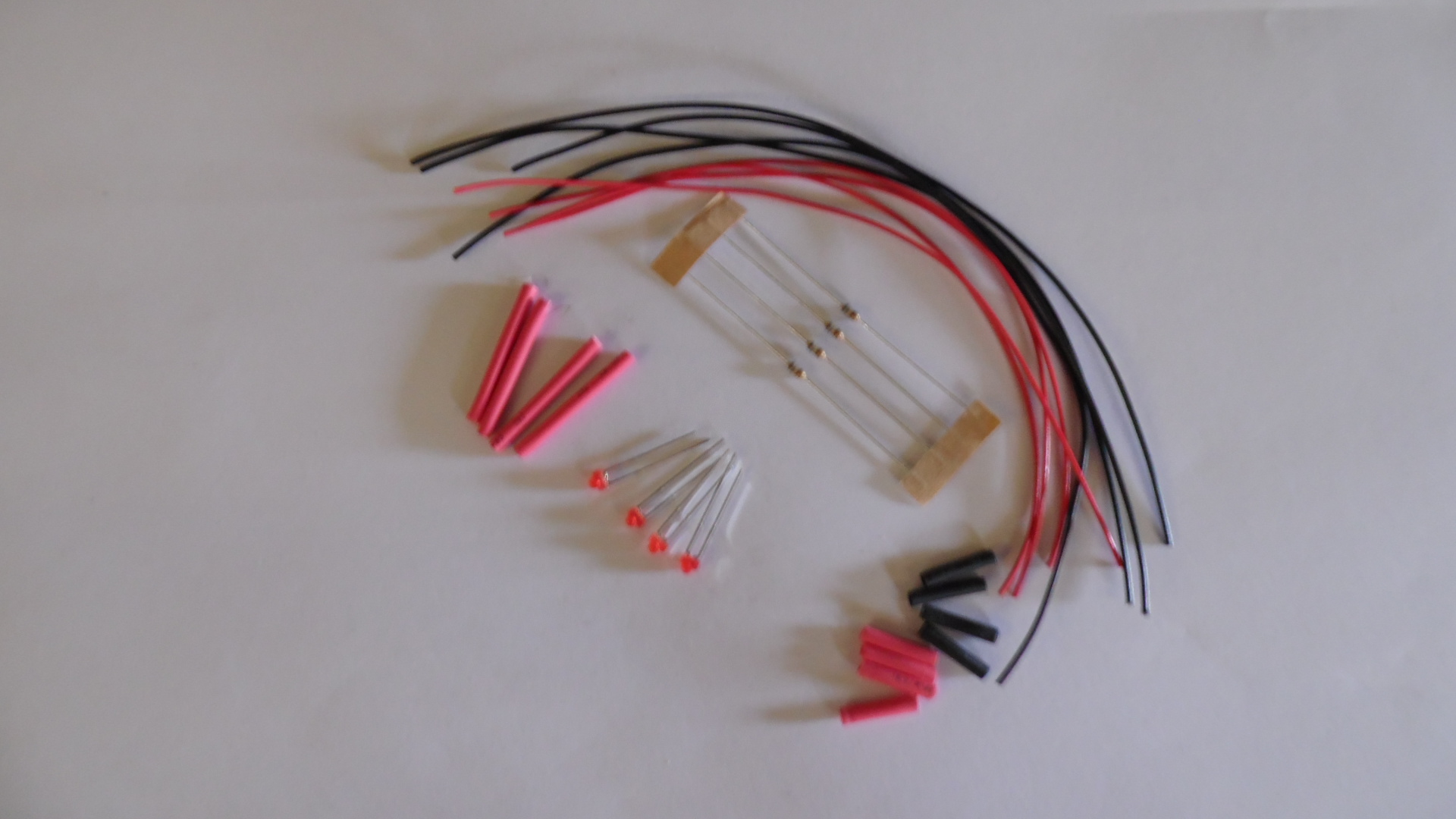Lot De 10 LED Rouges Clignotantes 1.8 Mm + 10 Résistances - Pour Modélisme Train HO