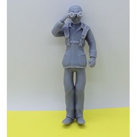 Sauveteur regarde dans les jumelles 1/72ème